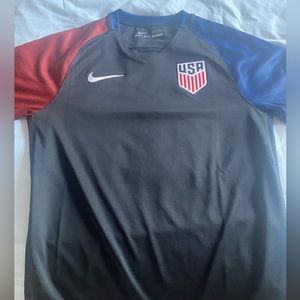 USA Men’s Small jersey Never worn